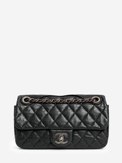 Black 2010 quilted leather flap shoulder bag Shoulder bags Chanel 