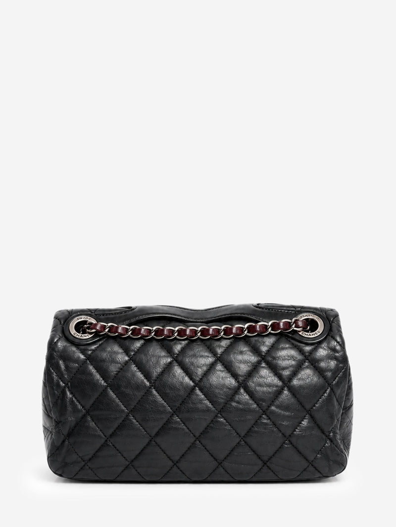 Black 2010 quilted leather flap shoulder bag Shoulder bags Chanel 