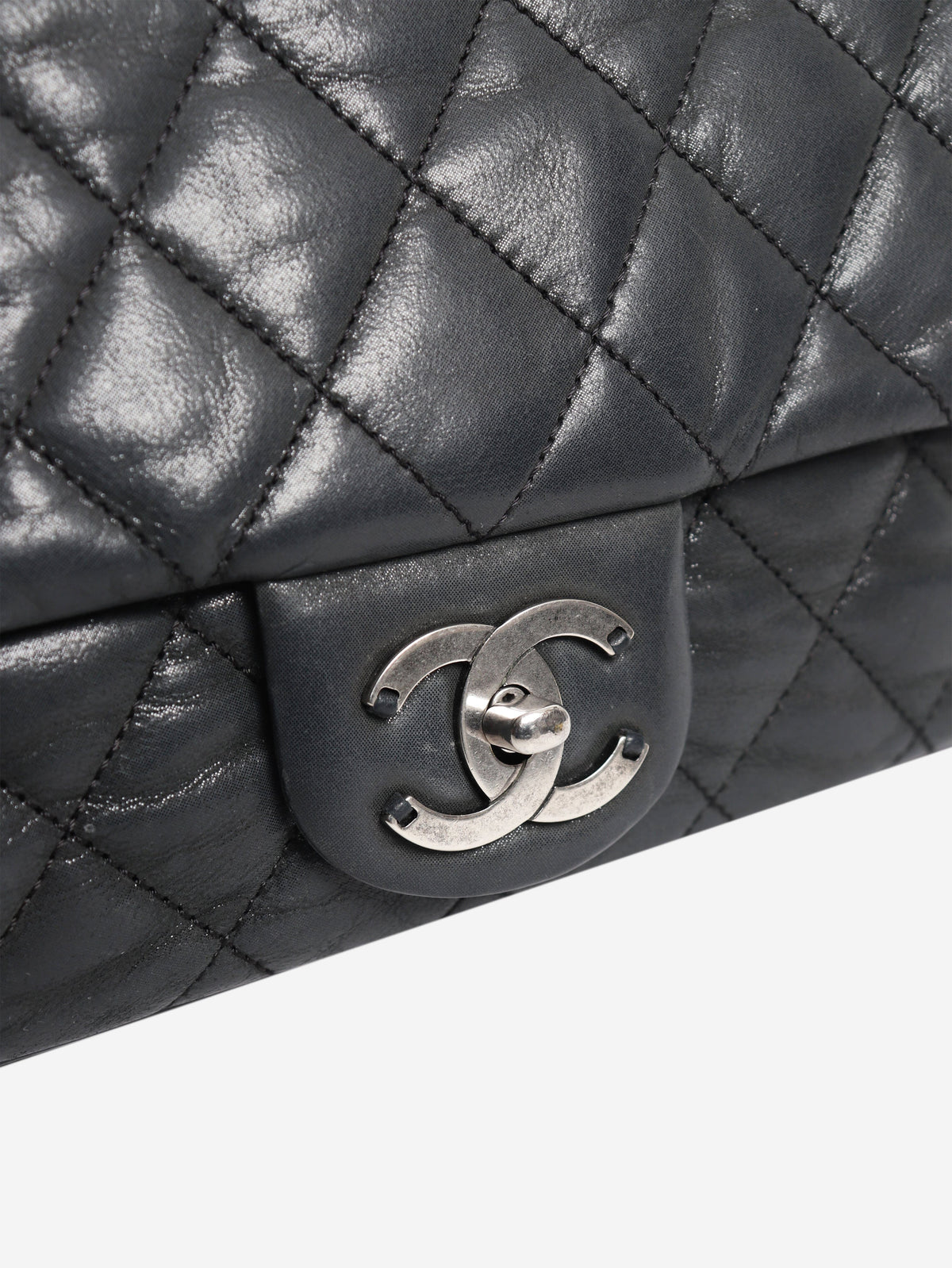 Black 2010 quilted leather flap shoulder bag Shoulder bags Chanel 