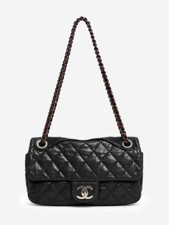 Black 2010 quilted leather flap shoulder bag Shoulder bags Chanel 