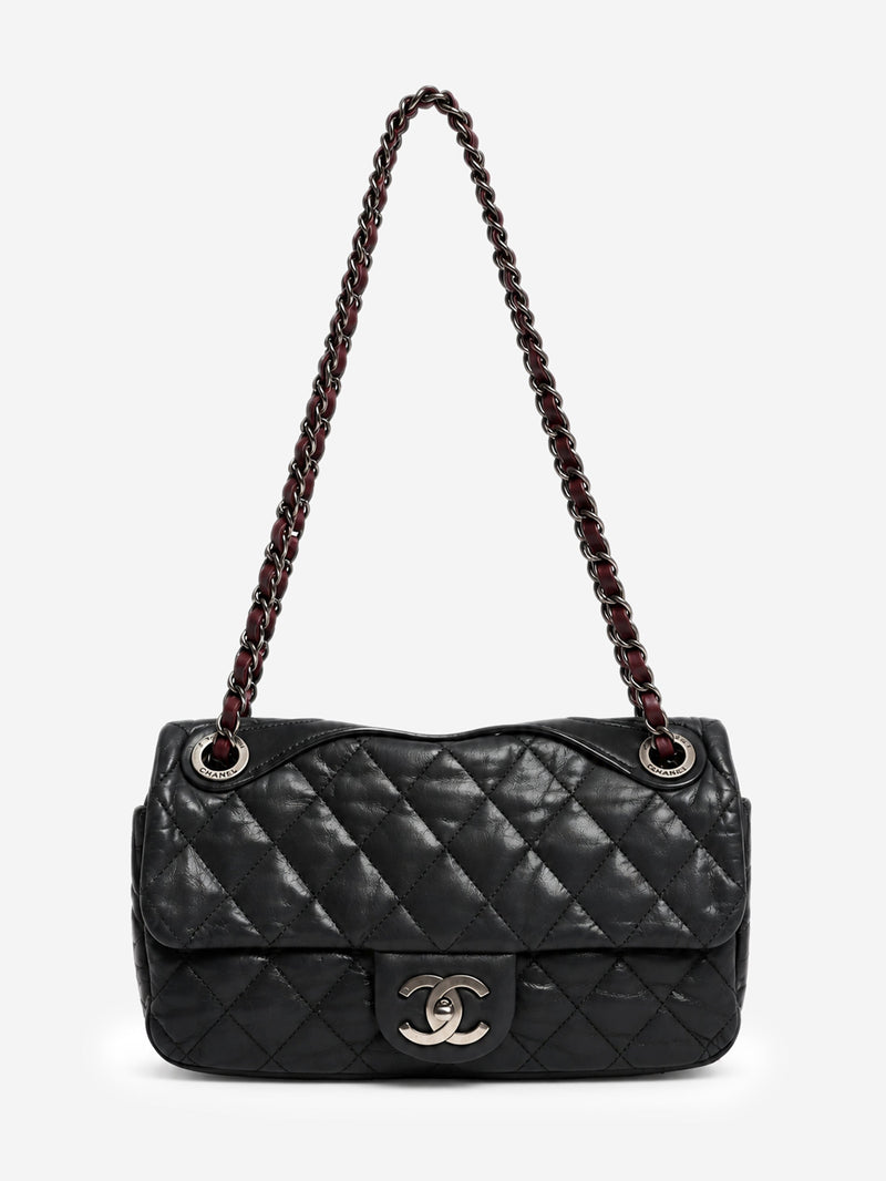 Black 2010 quilted leather flap shoulder bag Shoulder bags Chanel 