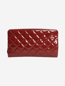 Chanel Red 2012 patent quilted CC Timeless Clutch