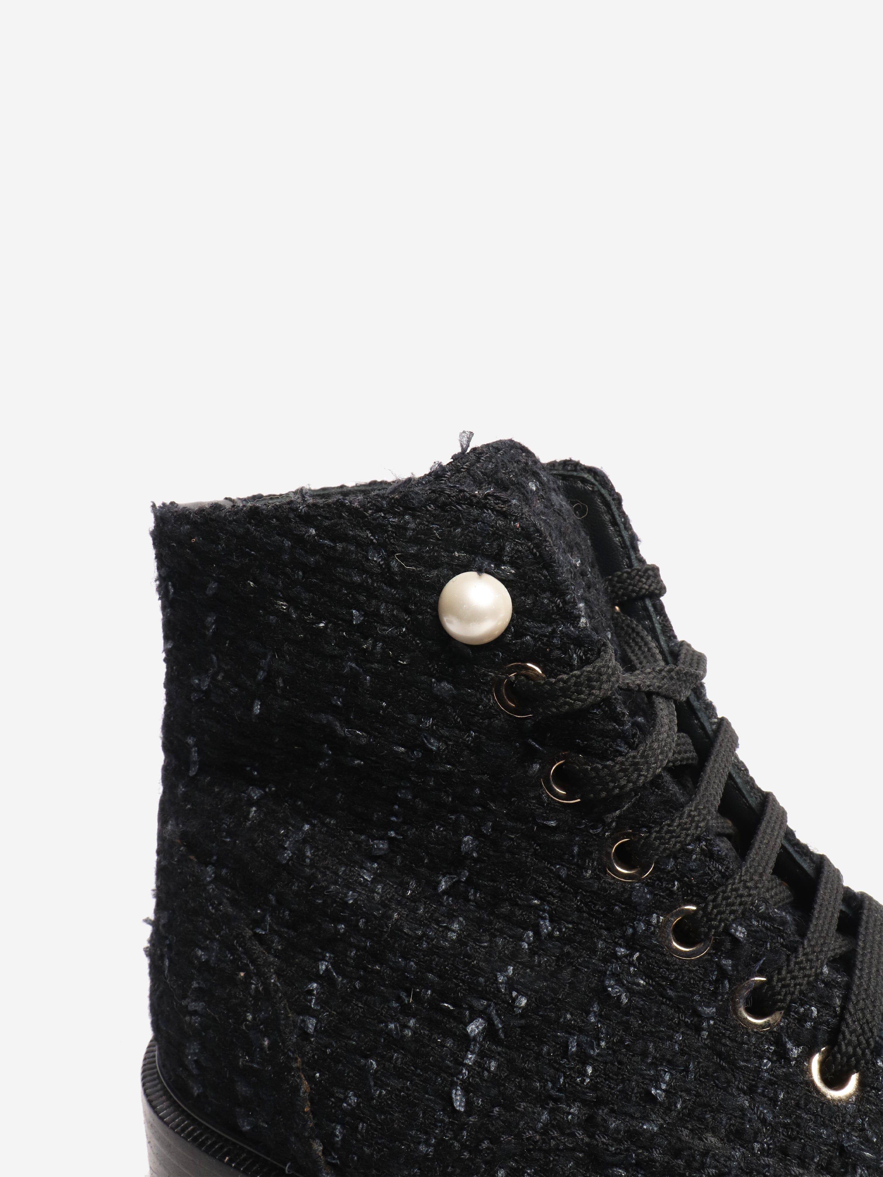 Black tweed boots - size EU 38.5 (UK 5.5) Boots Chanel 