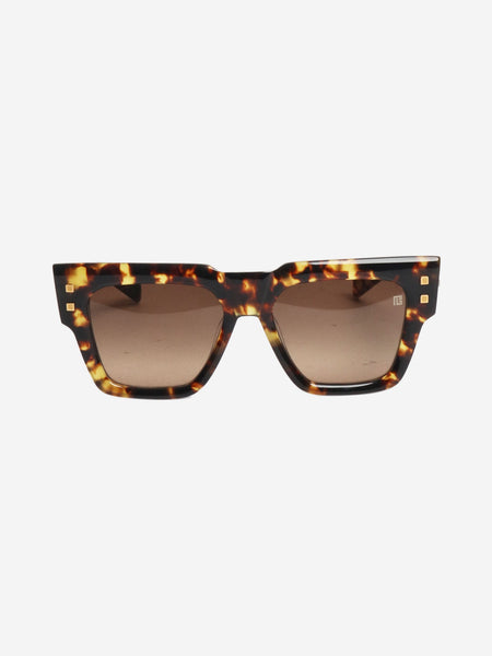 Brown tortoise shell sunglasses product image