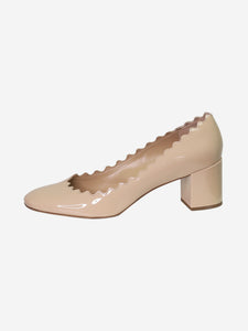 Chloe Beige scallop trimmed patent pumps - size EU 40