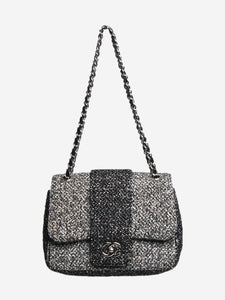 Chanel Chanel Black boucle and sequin 2015-2016 flap bag