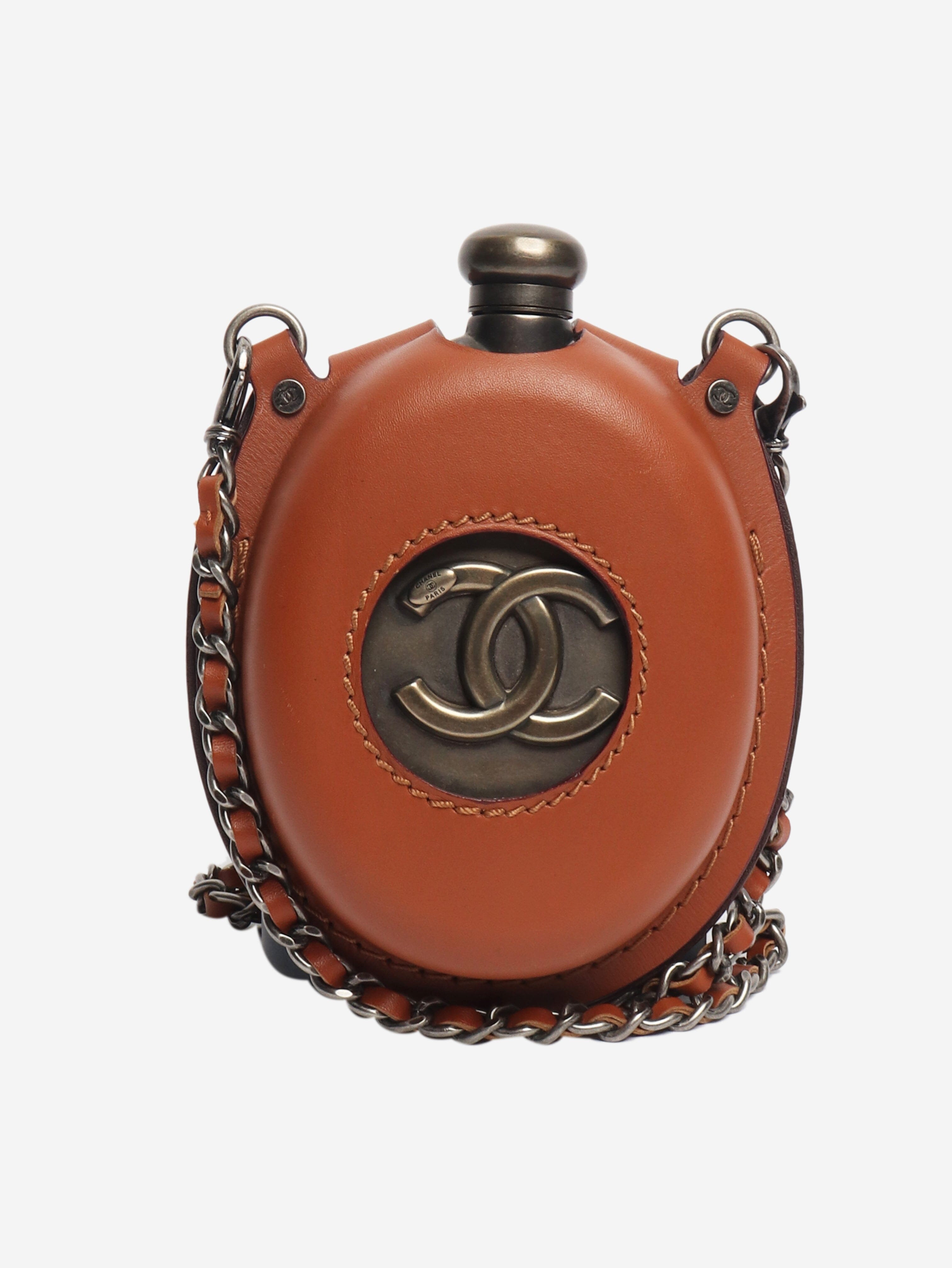 Brown sporan flask Wallets, Purses & Small Leather Goods Chanel 