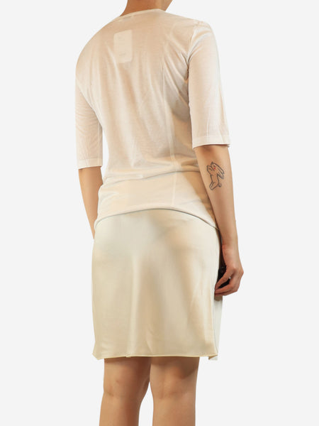 White v-neck t-shirt - size M alternate image