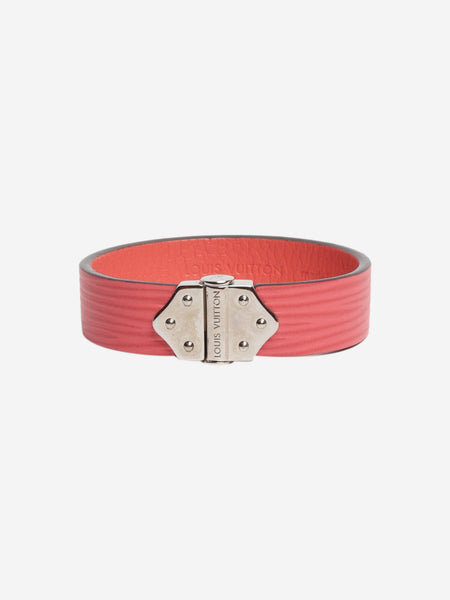 Pink leather bracelet product image