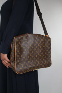 Louis Vuitton Brown 2009 Monogram messenger bag