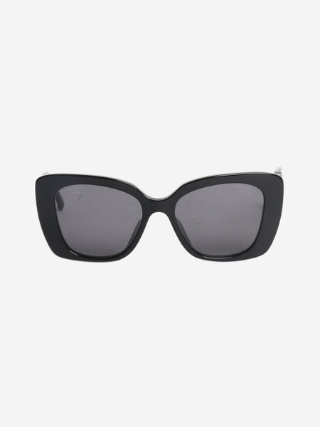 Black cat-eye sunglasses product image