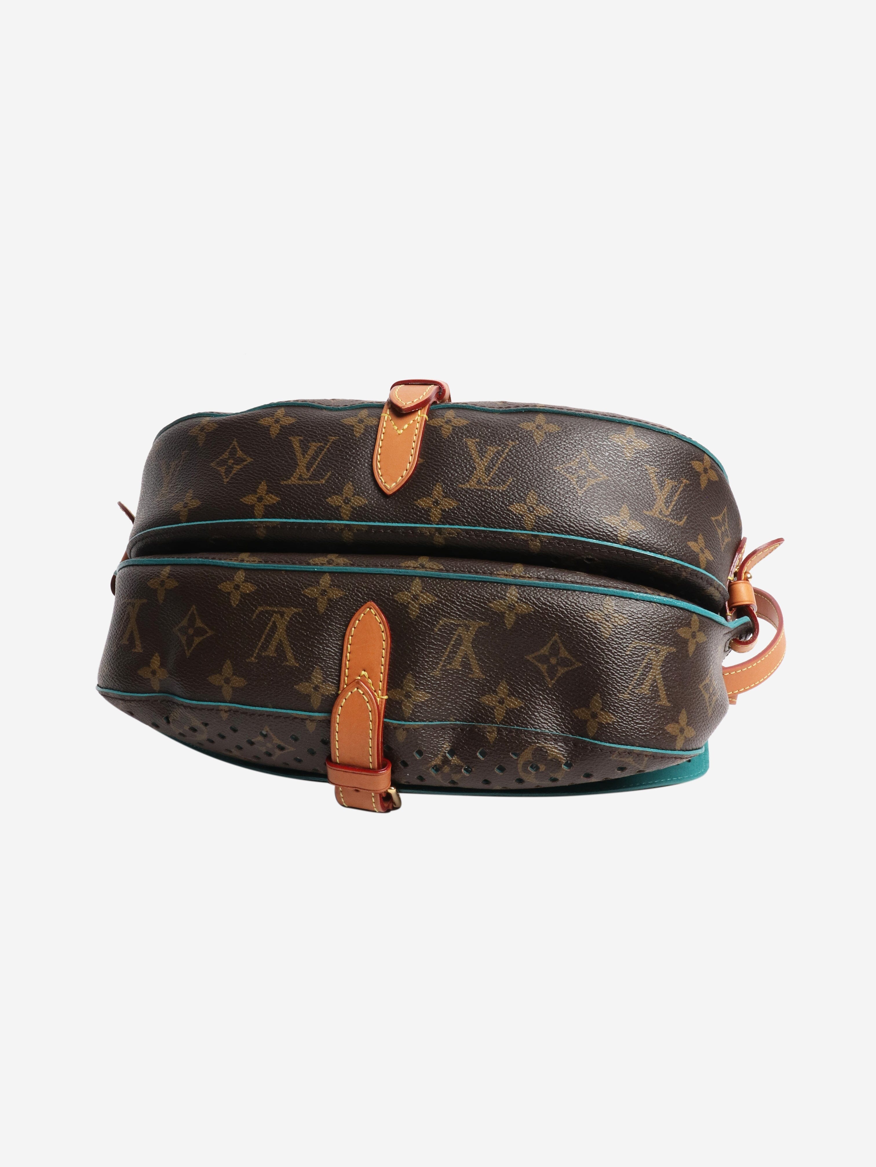 Louis Vuitton Shoulder bags - size Shoulder bags Louis Vuitton 