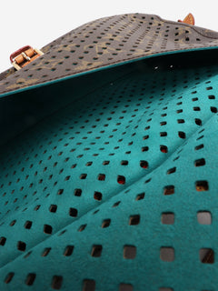 Louis Vuitton Shoulder bags - size Shoulder bags Louis Vuitton 