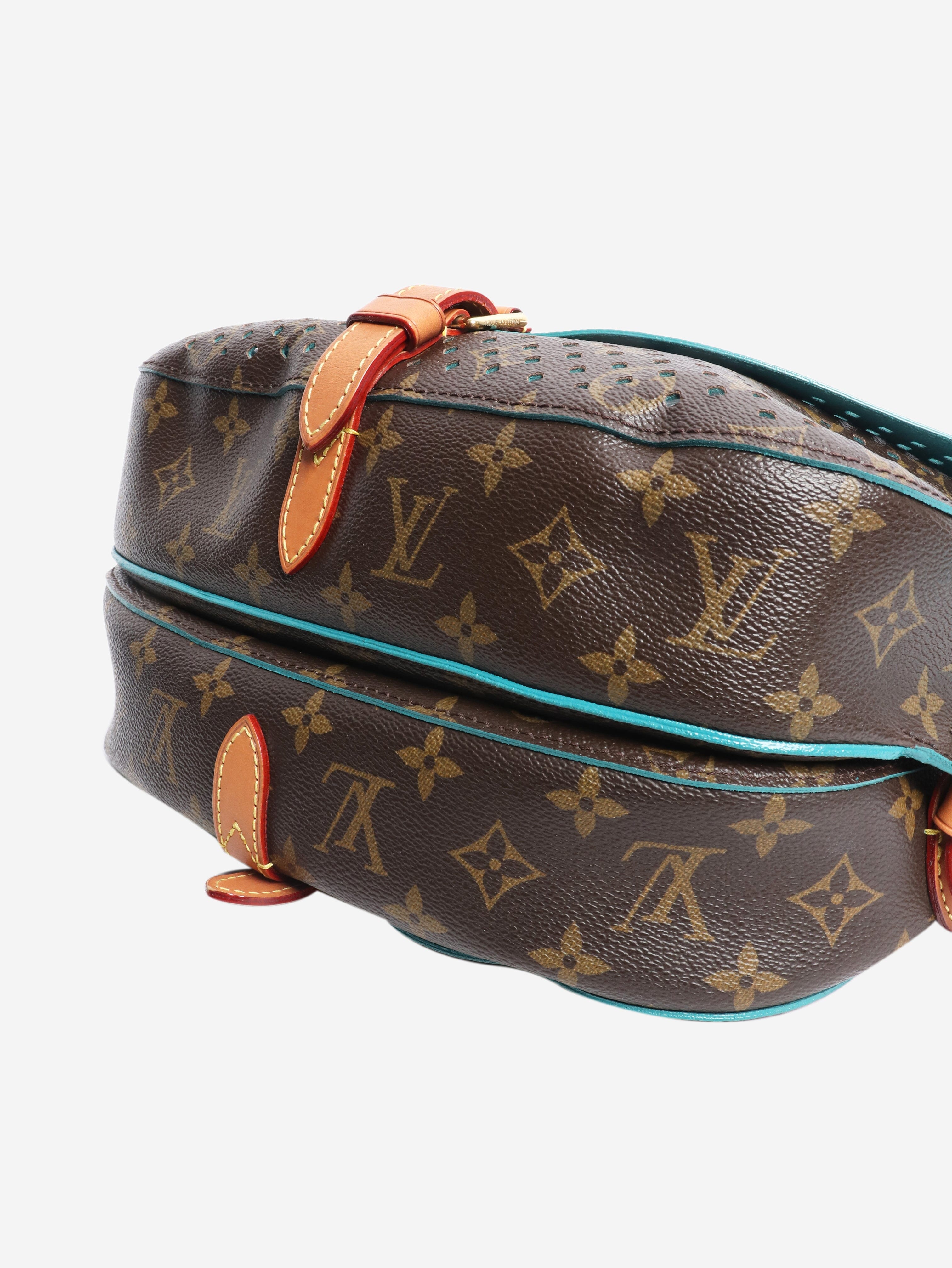 Louis Vuitton Shoulder bags - size Shoulder bags Louis Vuitton 