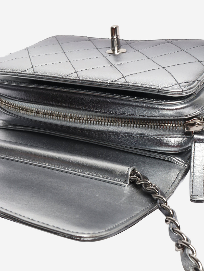 Silver Like A Wallet flap bag flap bag Cross-body Bags Chanel 