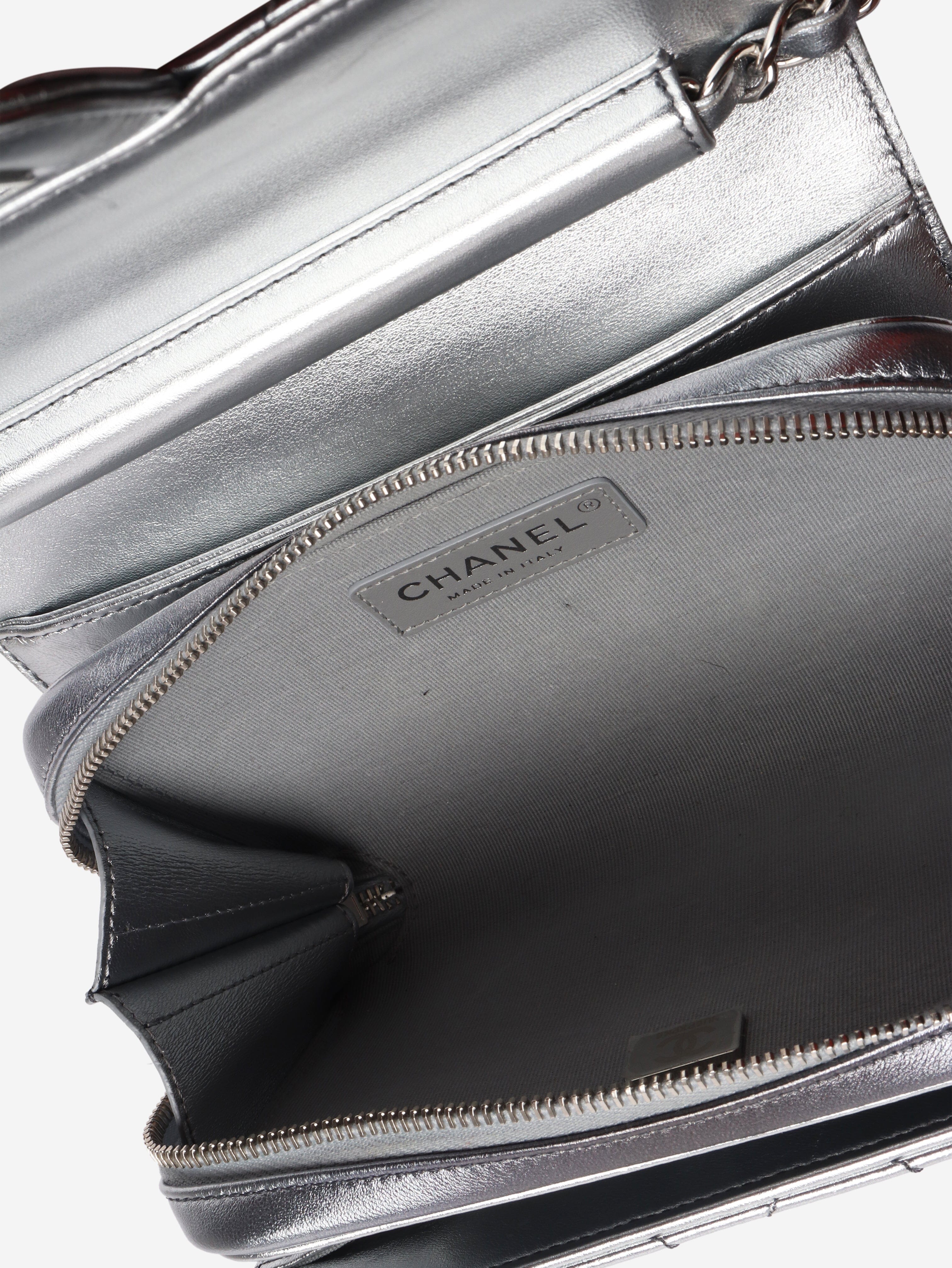 Silver Like A Wallet flap bag flap bag Cross-body Bags Chanel 