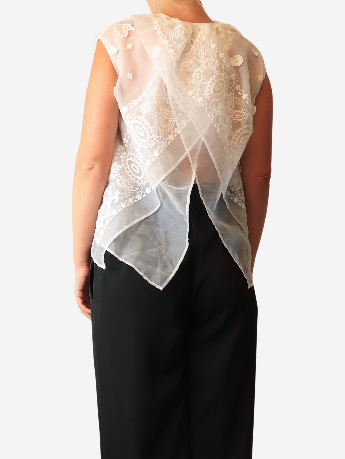 White open-back knit vest - size S