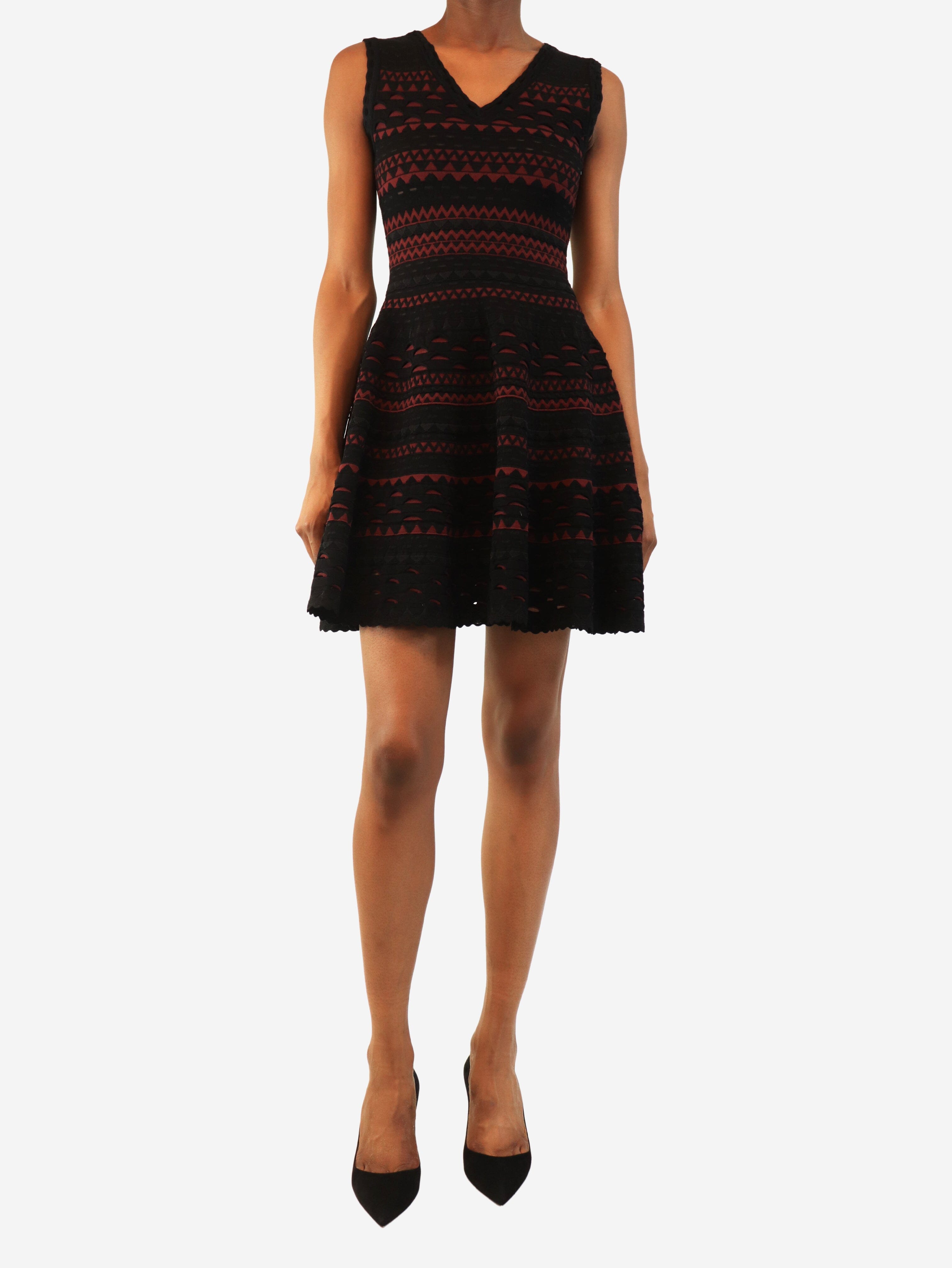 Black and red sleeveless scallop detail mini dress - size UK 6 Dresses Alaia 