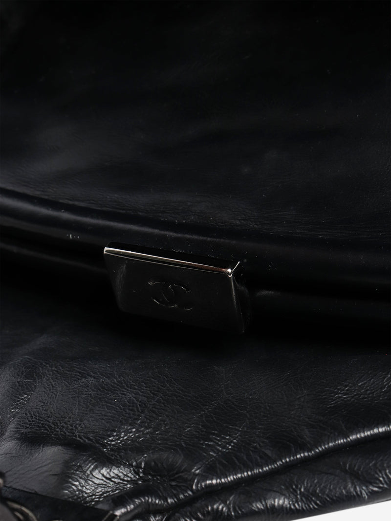 Chanel Shoulder bags - size Shoulder bags Chanel 