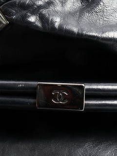 Chanel Shoulder bags - size Shoulder bags Chanel 