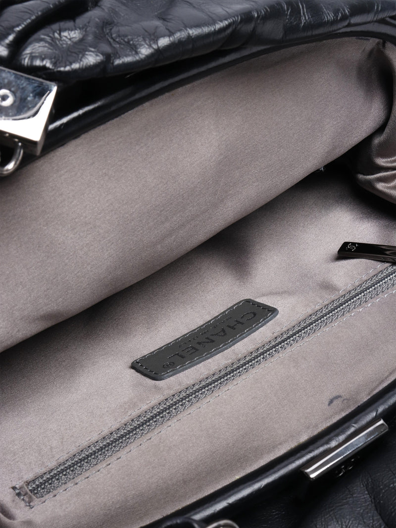Chanel Shoulder bags - size Shoulder bags Chanel 