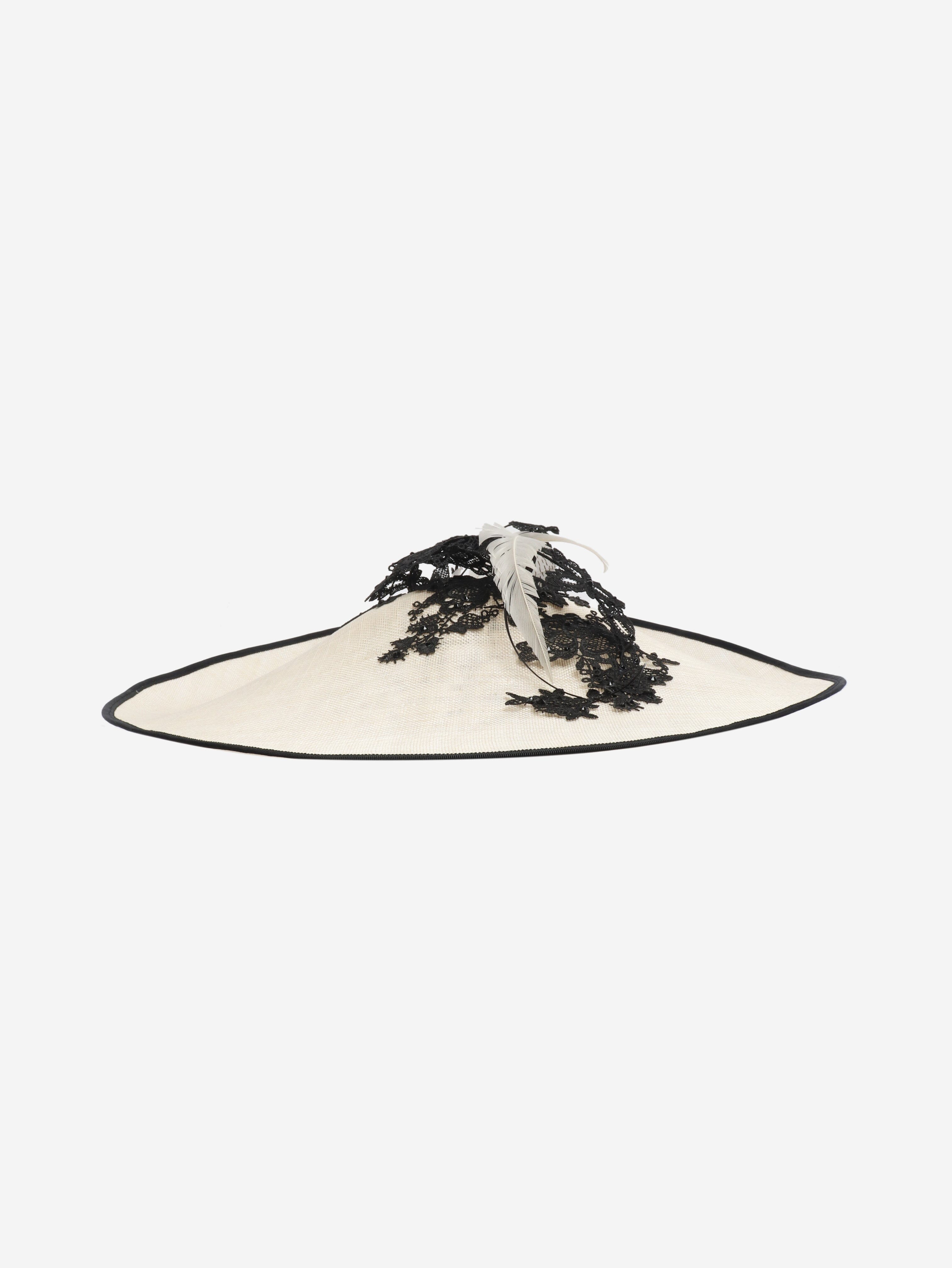Cream and black feathered-lace fascinator Hats Vivien Sheriff 