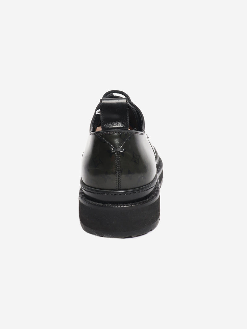 Green Monogram lace-up shoes - size UK 7.5 Flat Shoes Louis Vuitton 