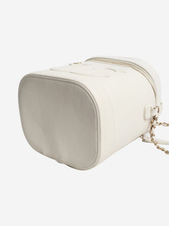 Chanel Shoulder bags - size Shoulder bags Chanel 