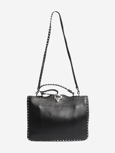 Black rockstud leather shoulder bag alternate image