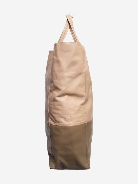 Beige and khaki bicolour leather Vertical Cabas tote bag alternate image