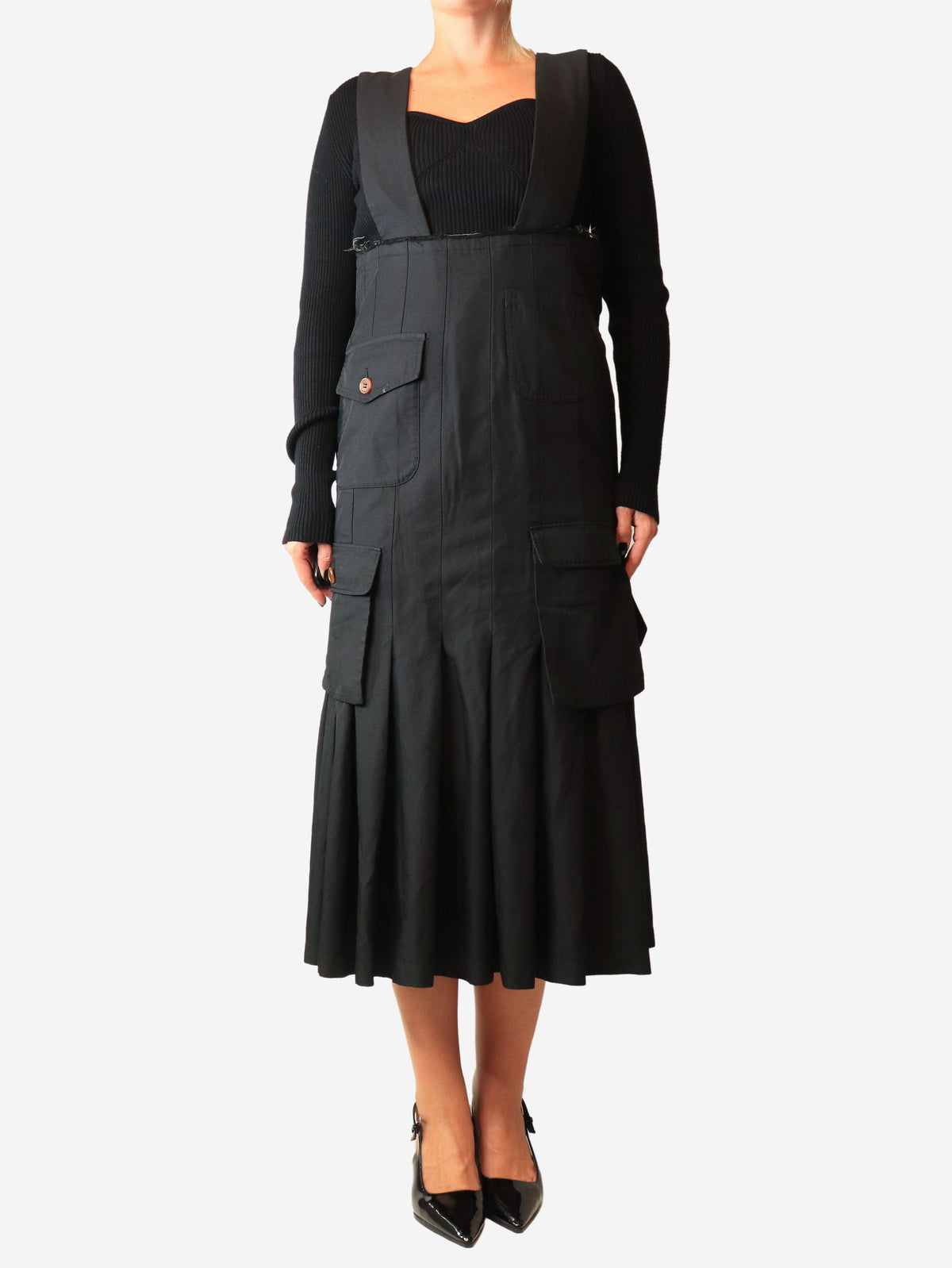 Black pocket-front pinafore dress - size S