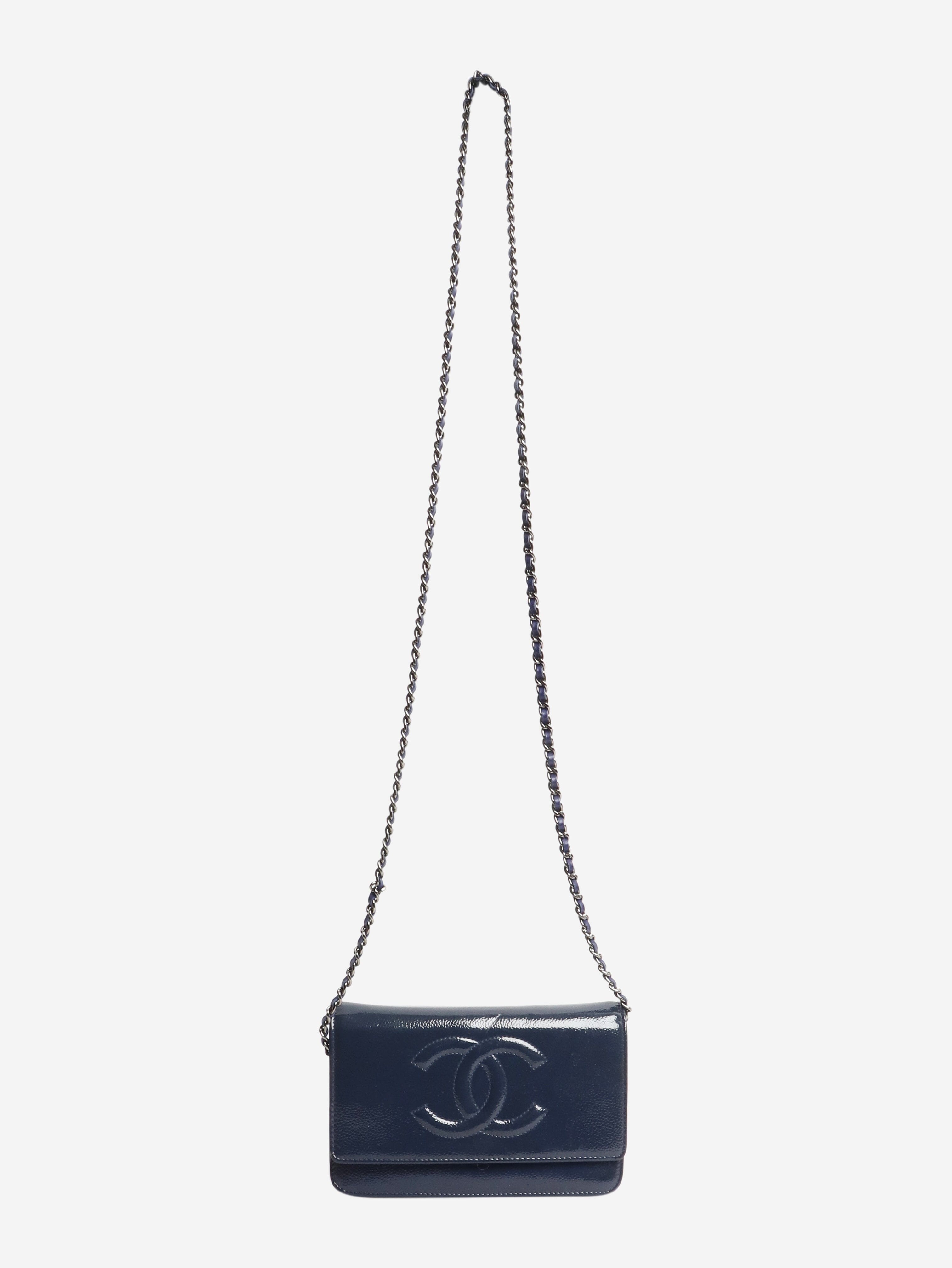 Chanel Shoulder bags - size Shoulder bags Chanel 