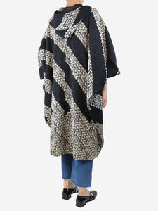 Pleats Please Black and cream hooded cape jacket - One size