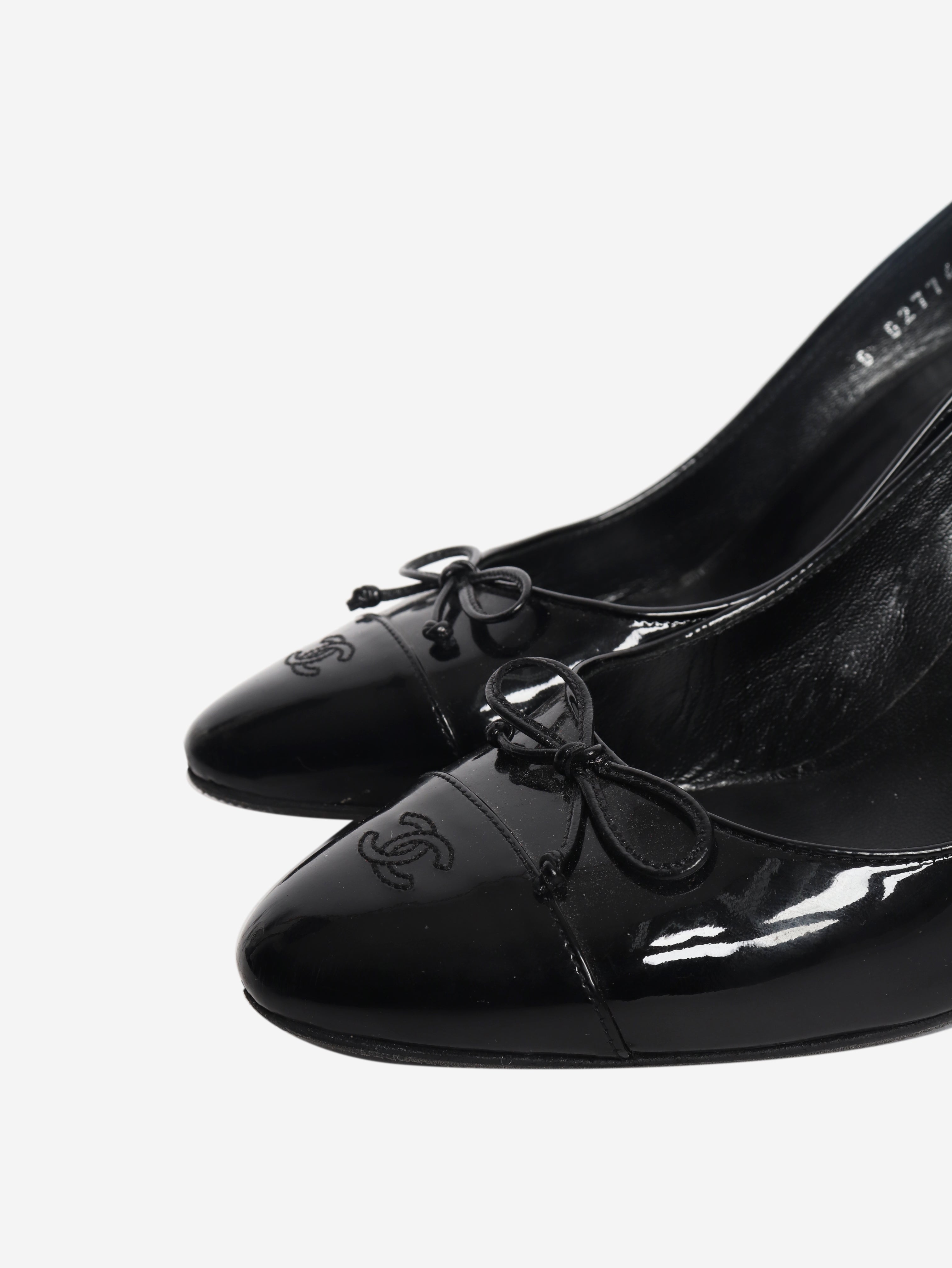 Black patent ballerina pumps - size EU 39 (UK 6)