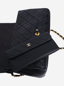 Chanel Black 1989-1991 lambskin shoulder bag