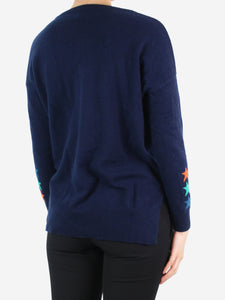 Wyse Blue star printed v-neck sweater - Brand size 1