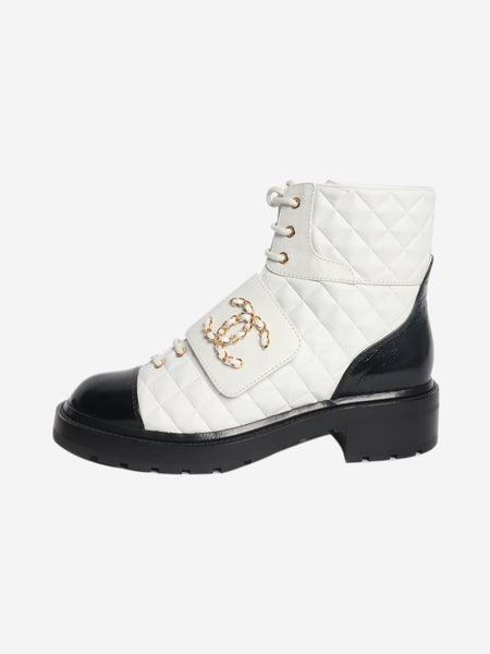 White quilted leather ankle boots - size EU 40 product image