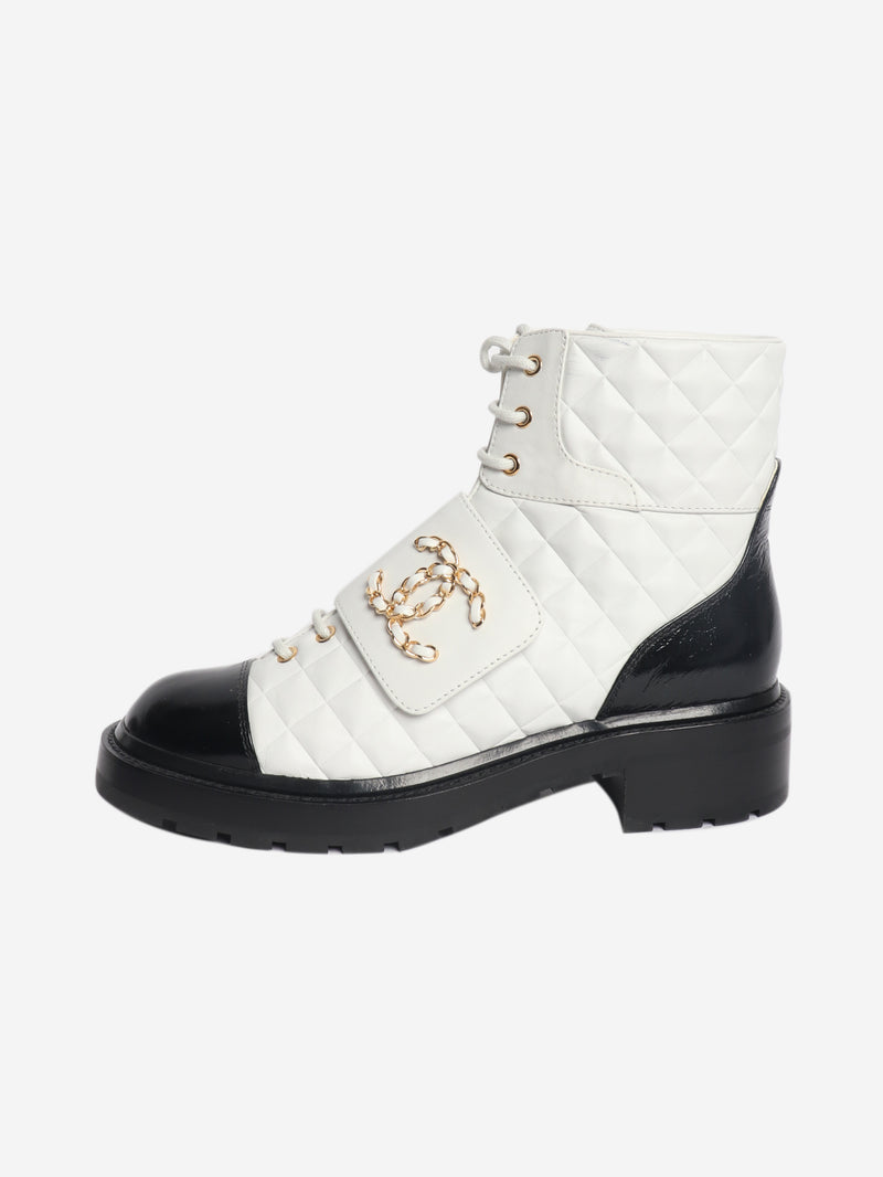 White quilted leather ankle boots - size EU 40