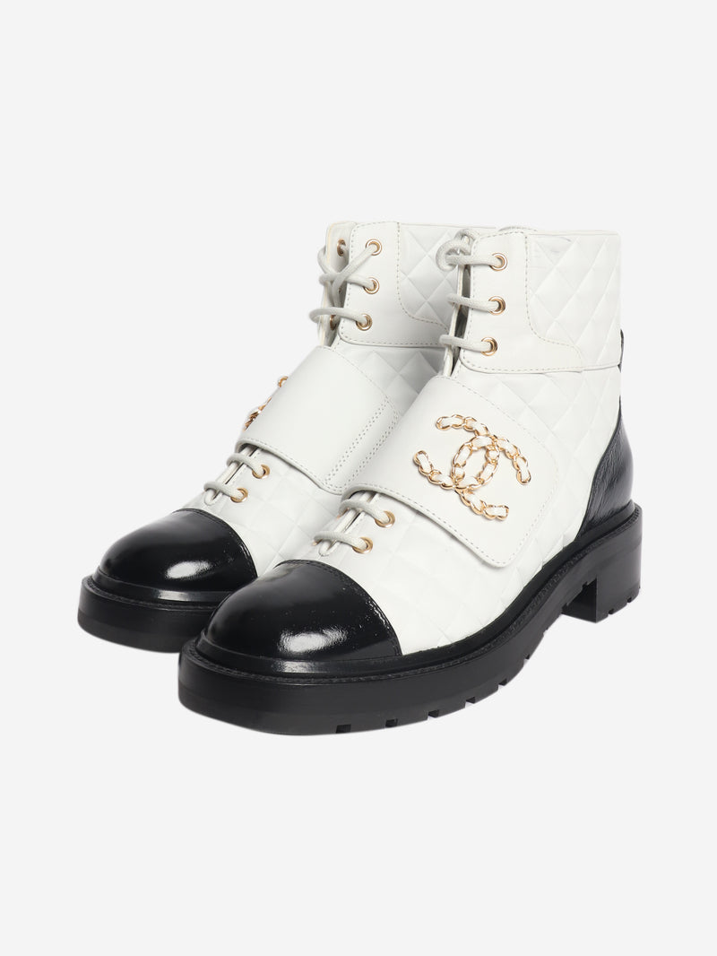 White quilted leather ankle boots - size EU 40
