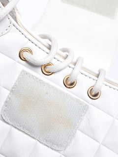White quilted leather ankle boots - size EU 40