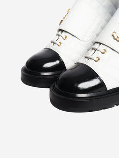 White quilted leather ankle boots - size EU 40