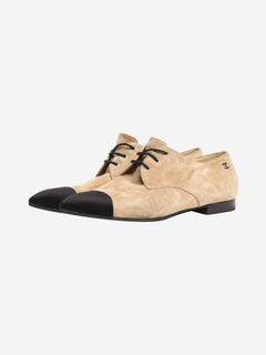 Black and neutral suede cap-toe oxfords - size EU 38.5 Flat Shoes Chanel 