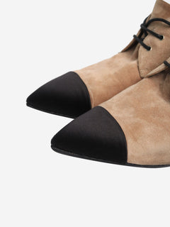 Black and neutral suede cap-toe oxfords - size EU 38.5 Flat Shoes Chanel 