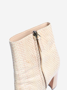 Manolo Blahnik Sand snake-effect ankle boots - size EU 38
