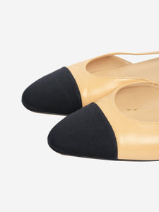 Chanel Black and beige goatskin-grosgrain CC slingback flats - size EU 38