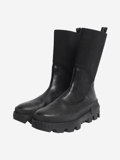 Black ridge-sole panelled boots - size EU 40.5
