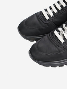 Prada Black Prax 01 logo trainers - size EU 38.5