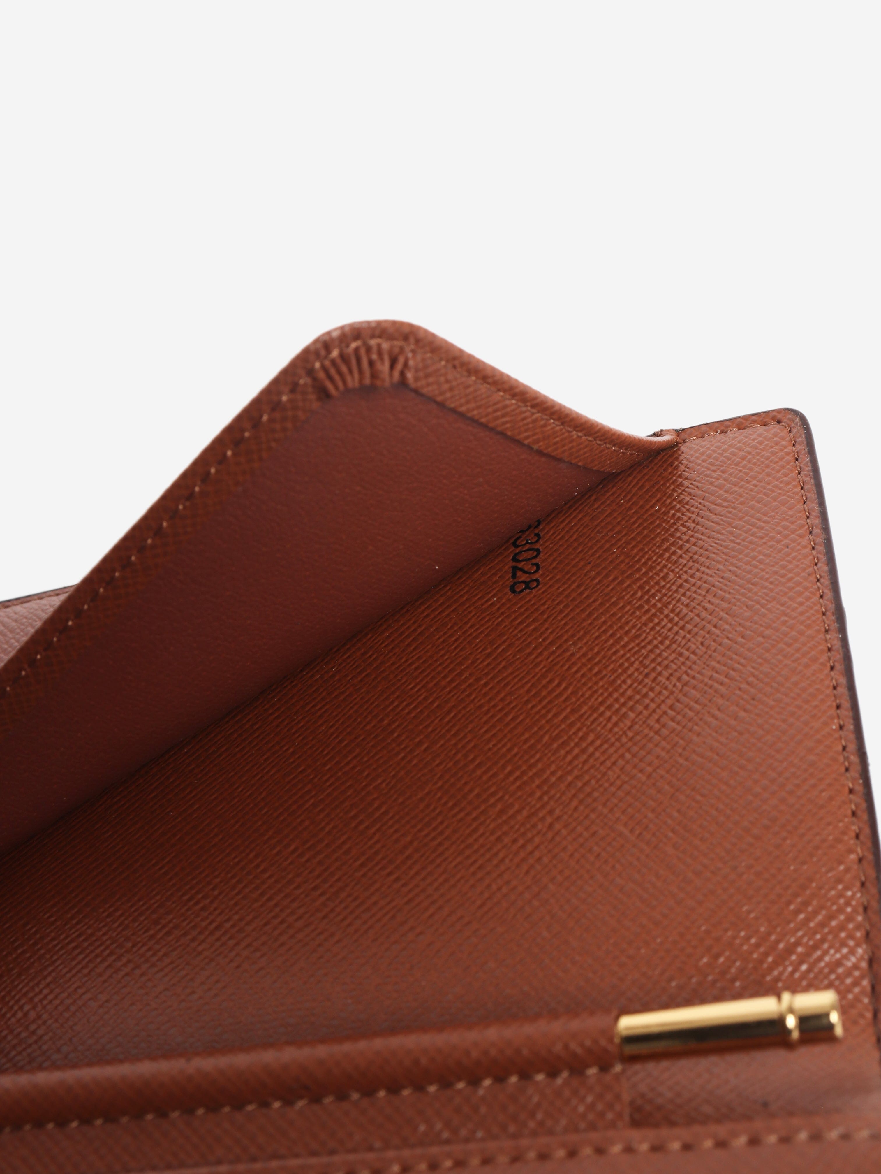 Brown Monogram wallet Wallets, Purses & Small Leather Goods Louis Vuitton 