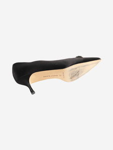 Manolo Blahnik Black bejewelled satin kitten-heel pumps - size EU 36
