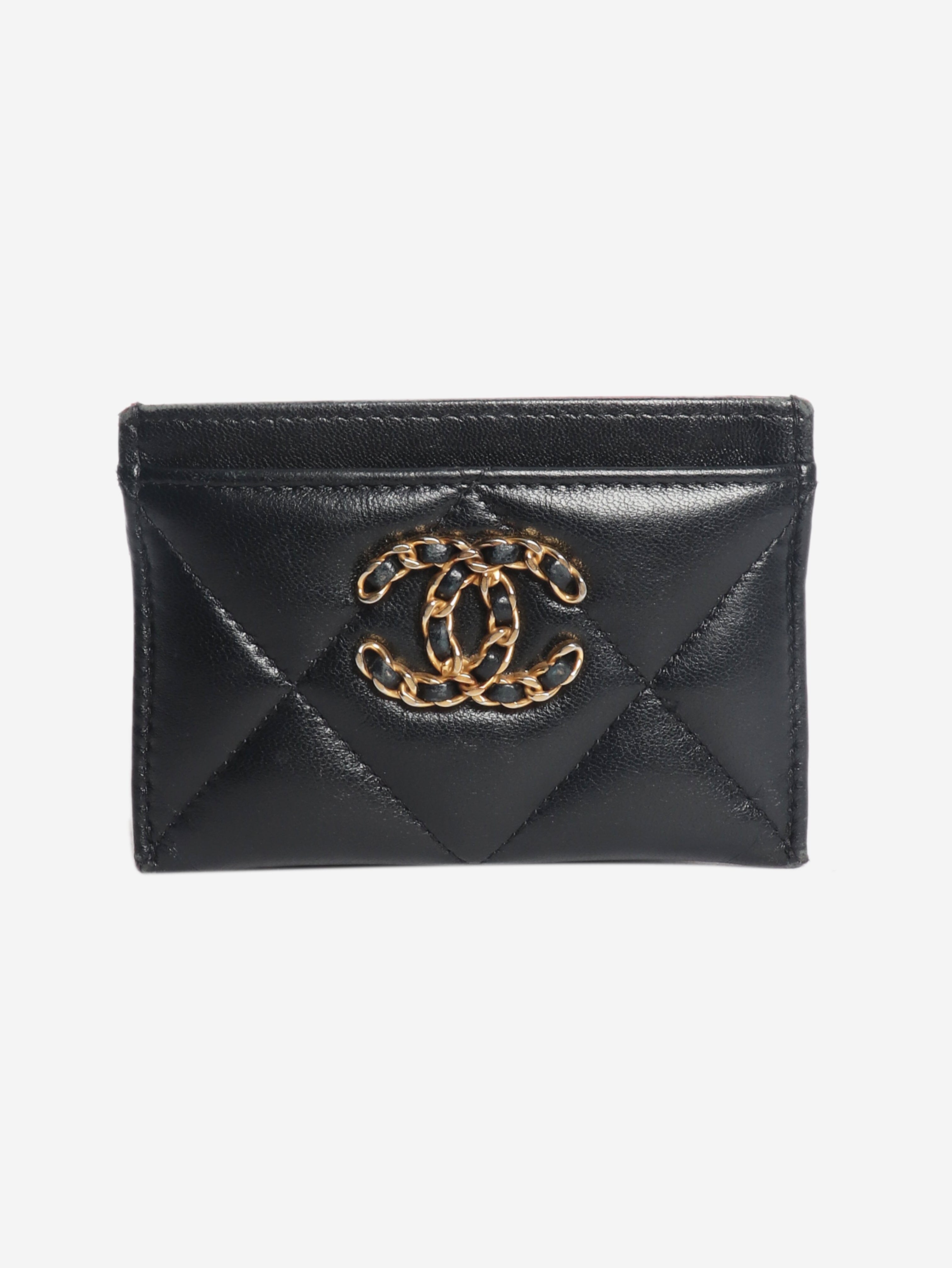 Black 19 quilted leather cardholder Wallets, Purses & Small Leather Goods Chanel 